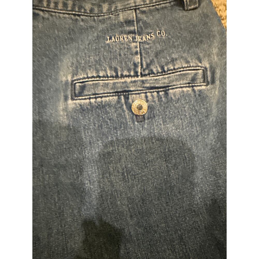 Ralph Lauren, Lauren Jeans Co. Cut Off Jean Shorts Medium Wash - Picture 3 of 5